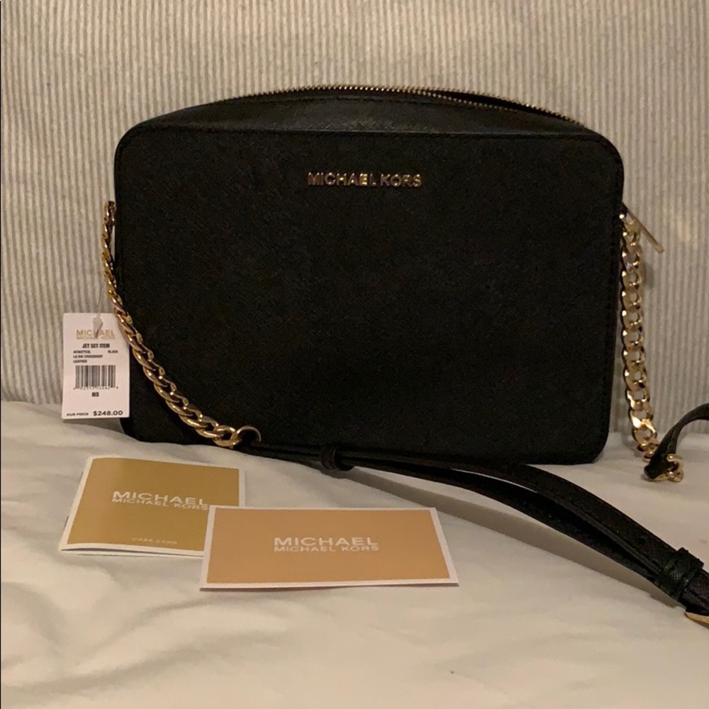 NWT MICHAEL KORS JET SET ITEM EASTWEST XBODY